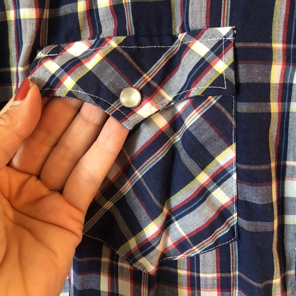 Vintage western Pearl snap button down - Picture 3 of 9